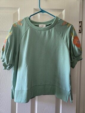 Embroidered Puff-Sleeve Sweatshirt